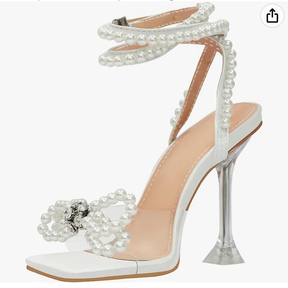 Shoes - Pearl bow heels